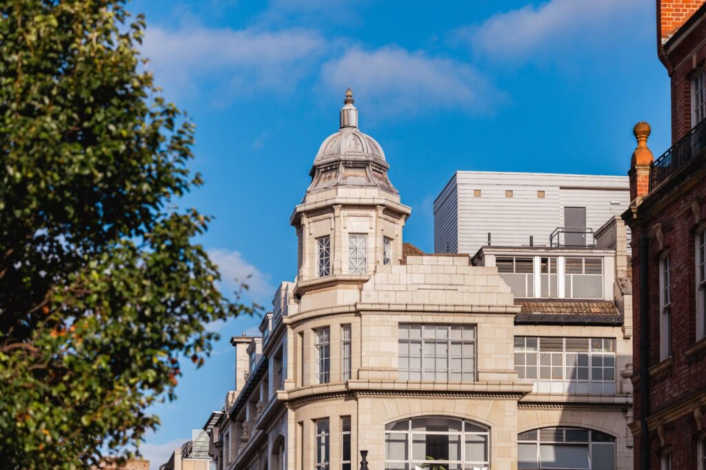 gilmoora-house-and-fitzrovia-is-where-success-blooms