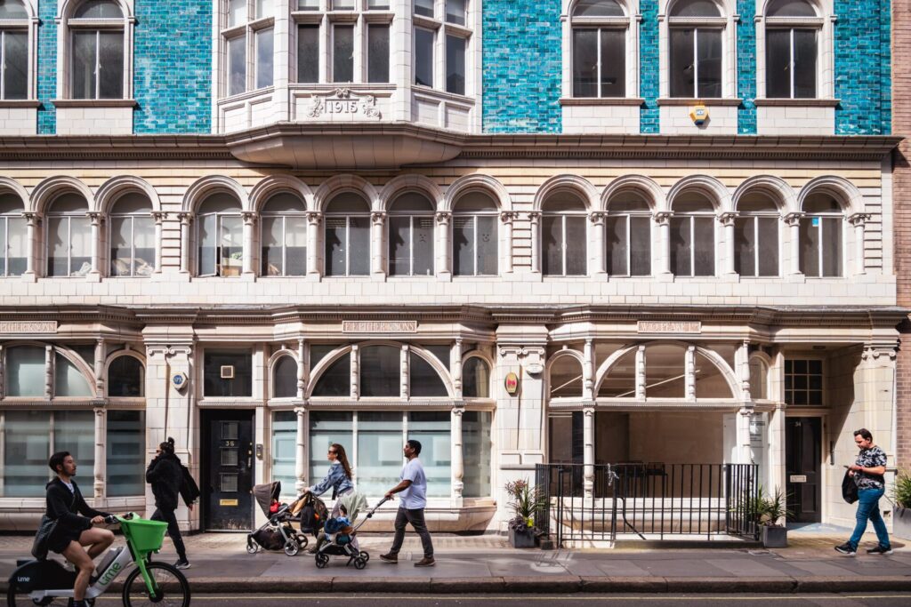 gilmoora-house-and-fitzrovia-is-where-success-blooms