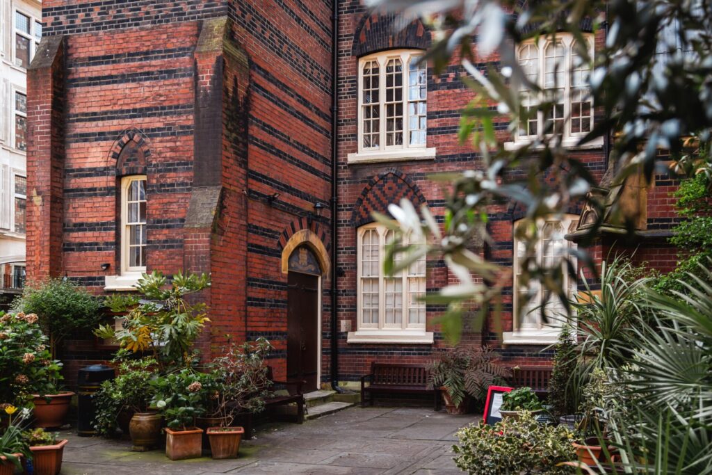 gilmoora-house-and-fitzrovia-is-where-success-blooms