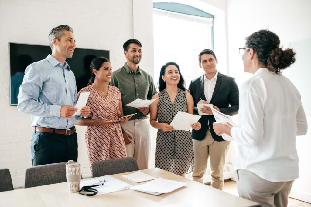 How to Build a Thriving Business Community