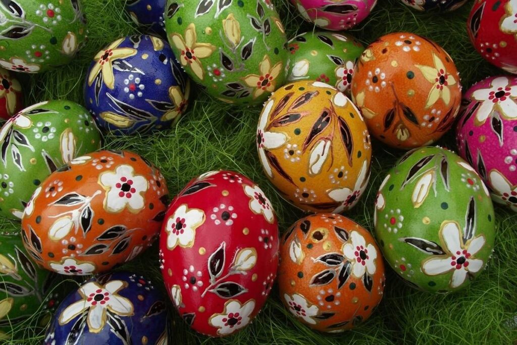 Design your own Easter Egg by SoLo Craft Fair Hunt