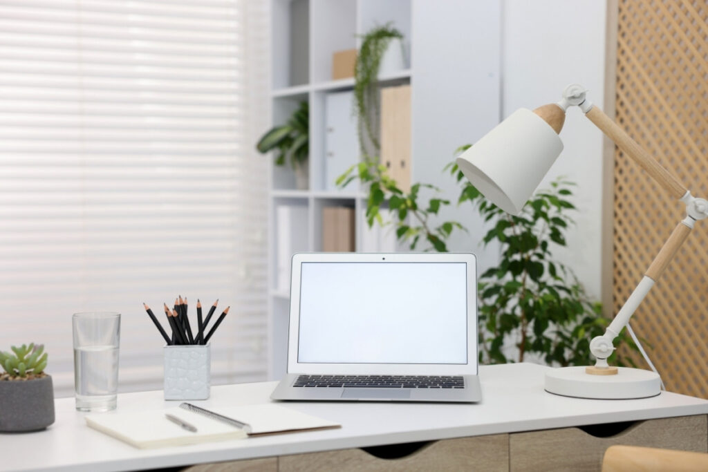 Individual adjustment with individual lighting controls