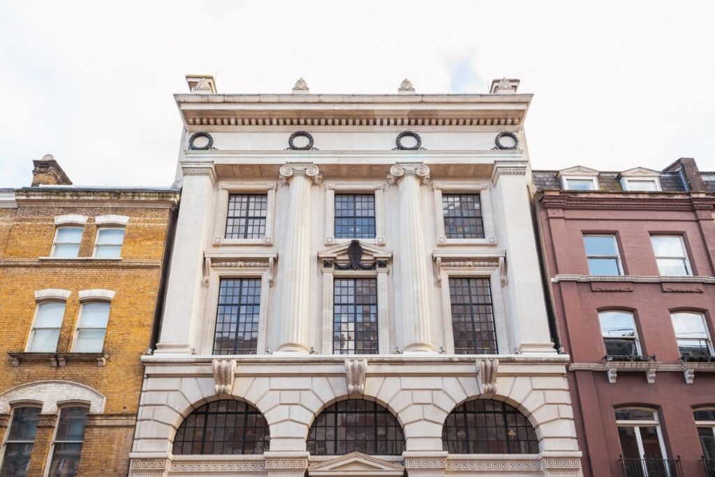 Prioritise central transport links