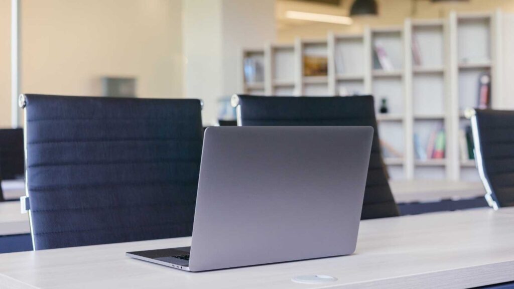Best private office spaces for rent in London